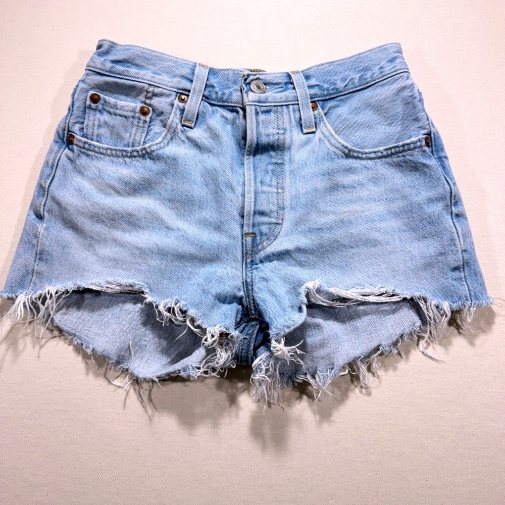Levi's 501 Premium Cut Off Shorts Womens 25 Light Wash‎ Raw Hem Excellent